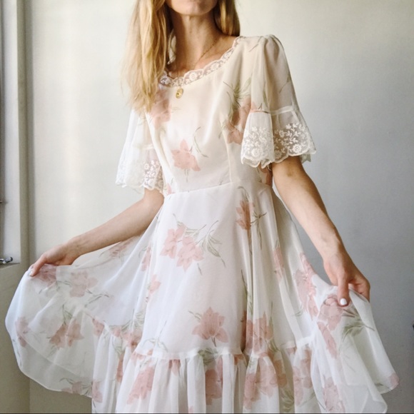 romantic vintage dresses